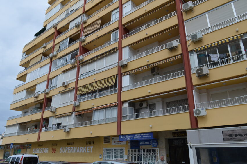 PISO DE 2 DORMITORIOS -SOLEADO- -PARA INVIERNO-