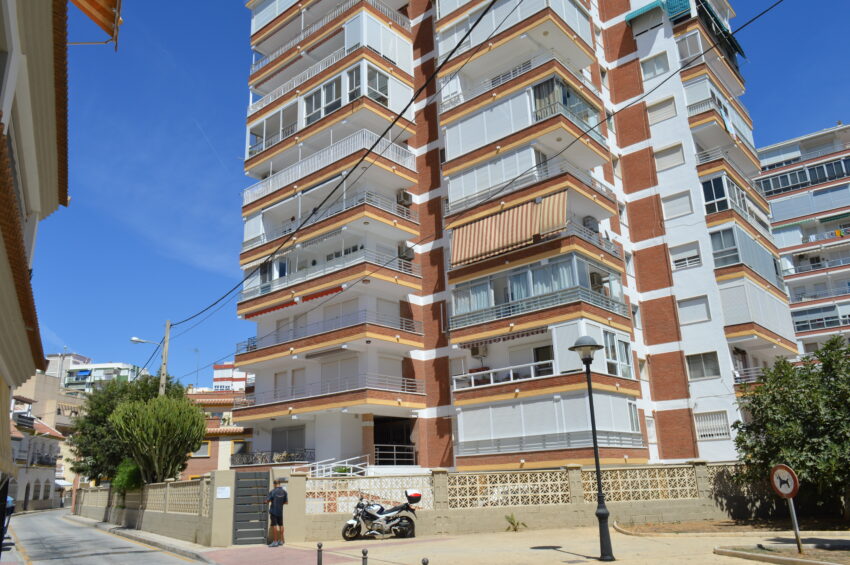 Piso 3 dormitorios **Octubre a Mayo**