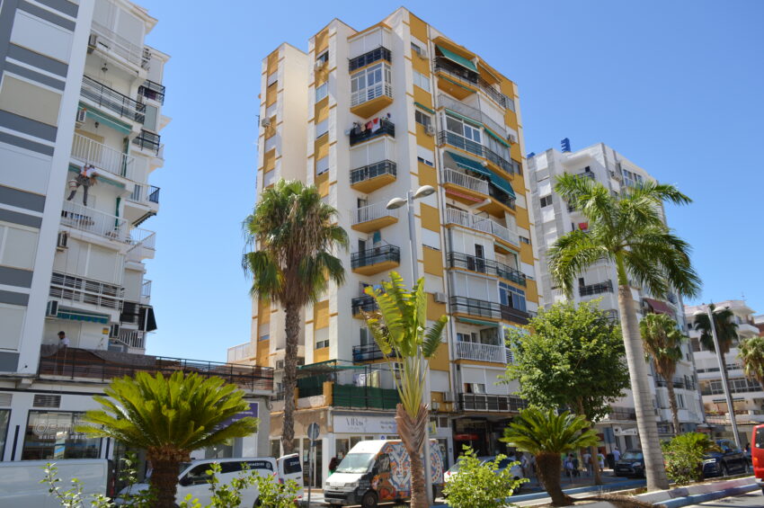 EN VENTA *PISO CENTRICO**